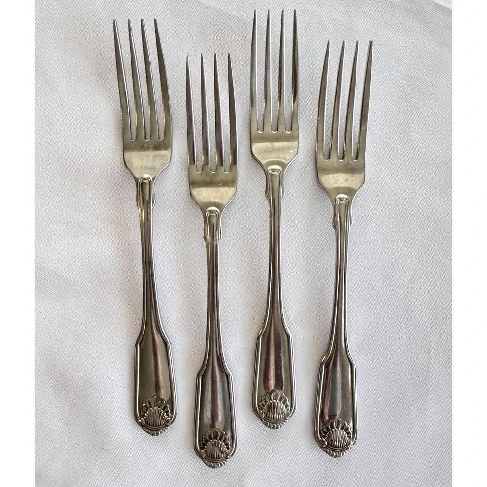 Oneida Classic Shell Cube Stamp Heirloom Flatware Lot 28 Pc Serving Pieces